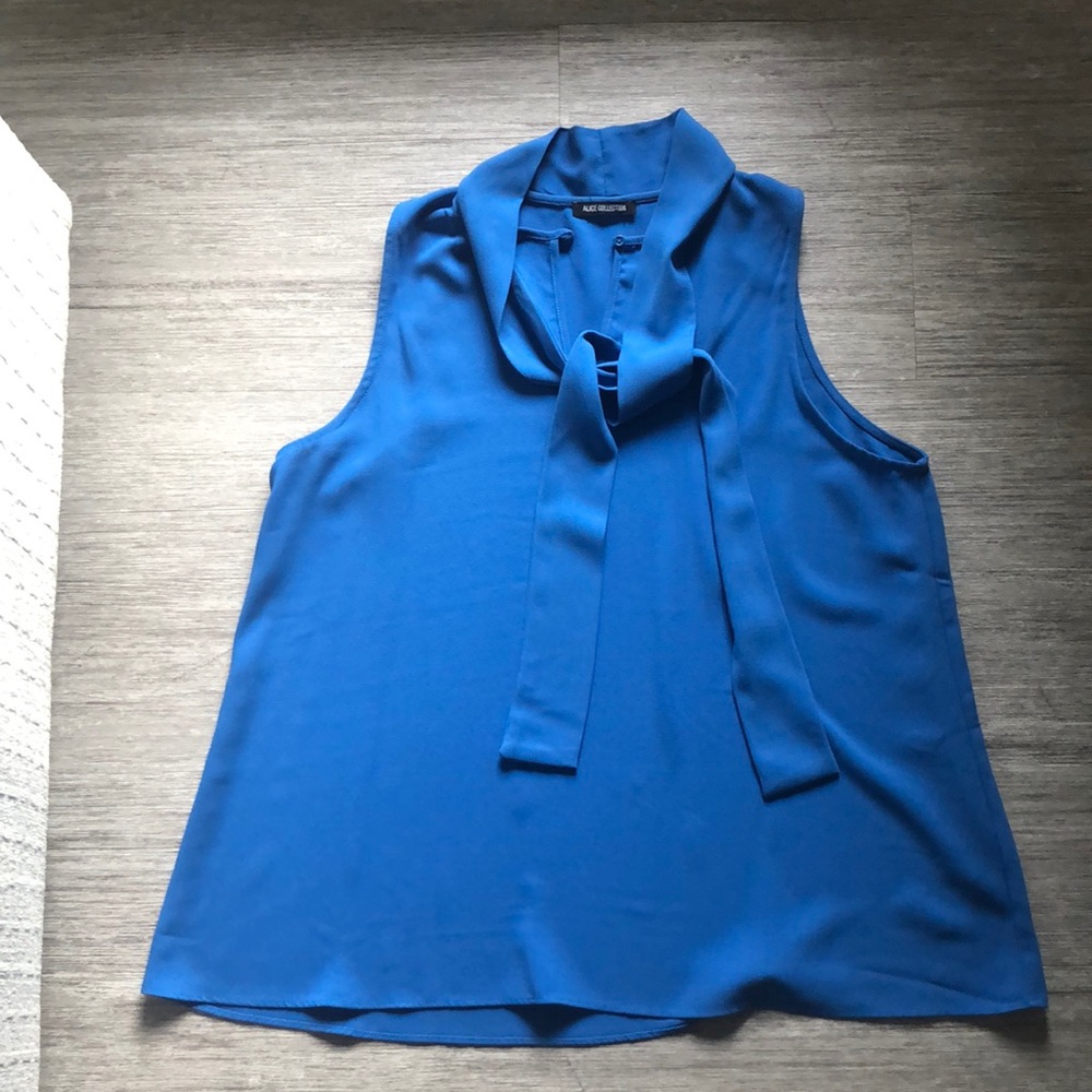 Blue women’s blouse new